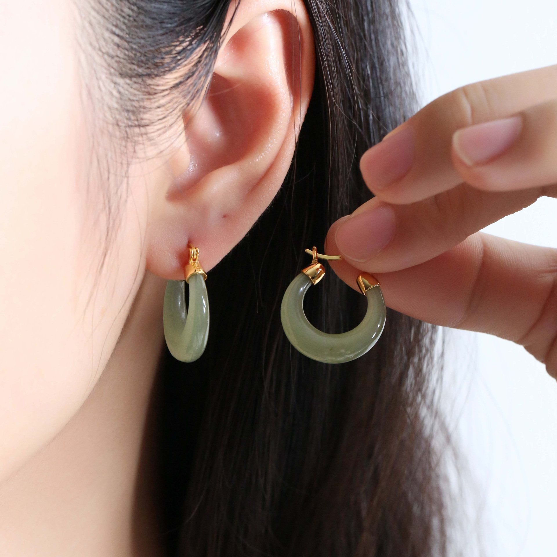 LAOTLON Round Jade White Jade Prosperity Earrings