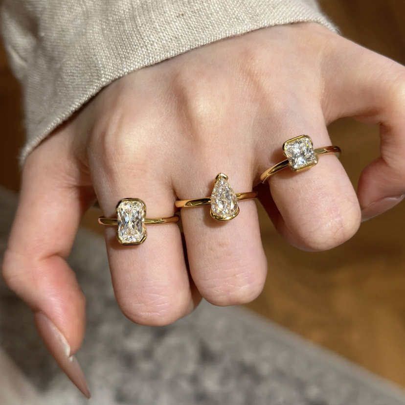 LAOTLON Gold-Plated S925 Silver 7*7mm Square Moissanite Ring