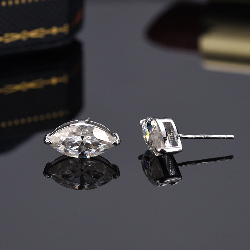 LAOTLON 2CT Marquise Moissanite S925 Silver Stud Sparkle Studs Daily Elegance Earrings for Women